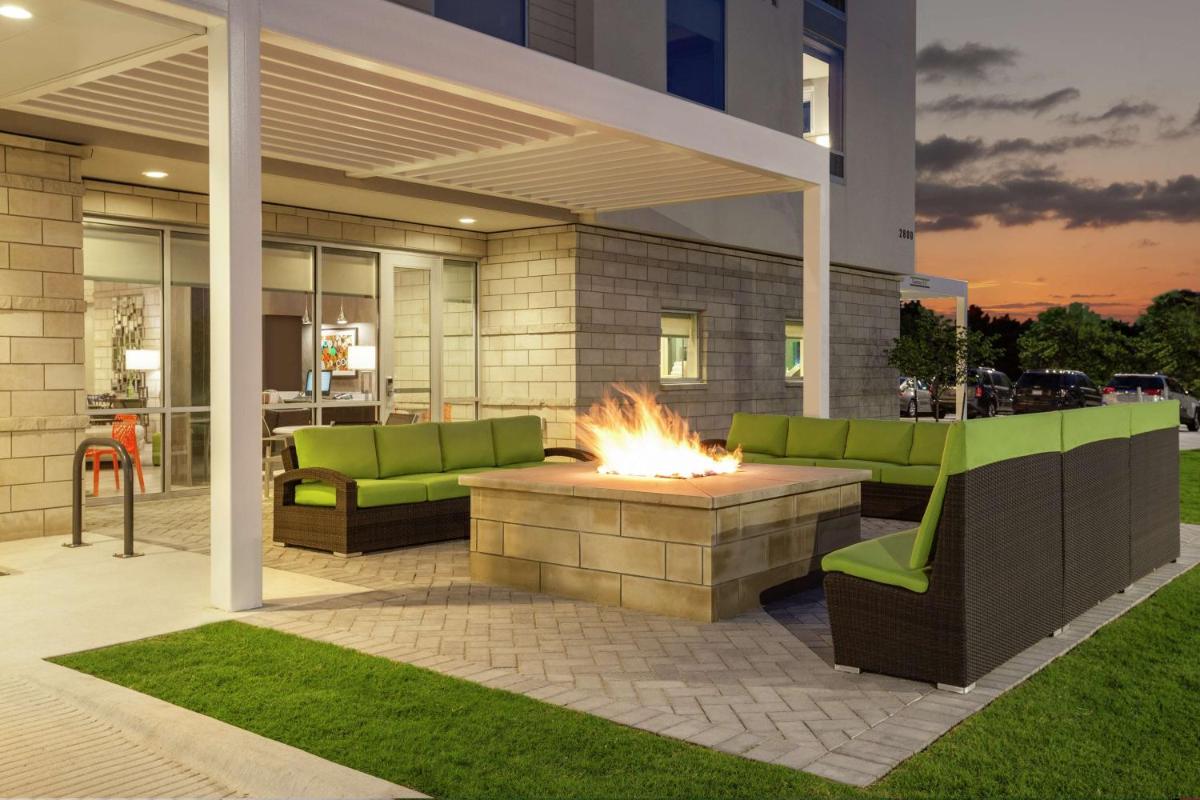Home2 Suites by Hilton Austin North/Near the Domain TX - image 2
