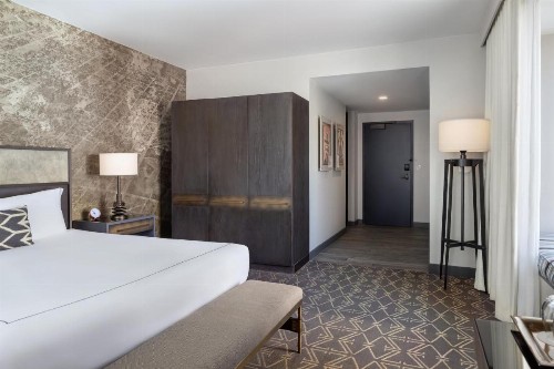 Kimpton Hotel Van Zandt an IHG Hotel - image 10