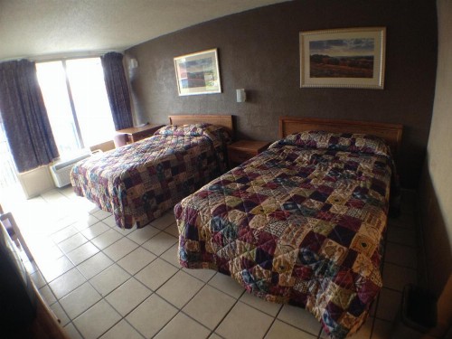 Budget Inn Motel - image 30