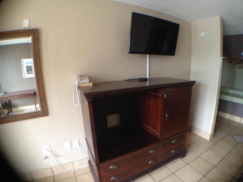 Budget Inn Motel - image 48