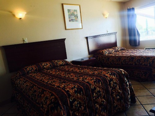 Austin Motor Inn - image 23