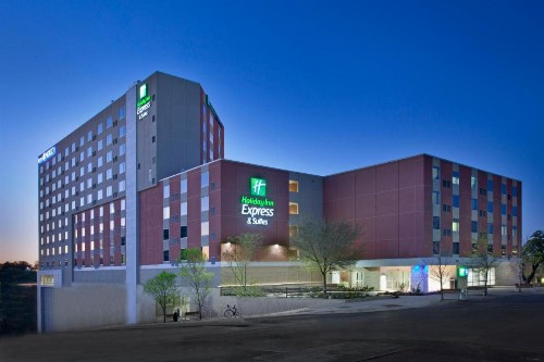 Holiday Inn Express Hotel & Suites Austin Downtown an IHG Hotel - image 1