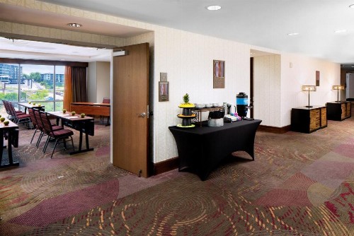 Hotel Indigo Austin Downtown an IHG Hotel - image 30
