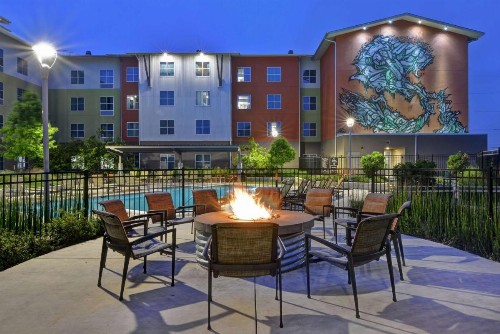 Homewood Suites TechRidge Parmer @ I-35 - image 35