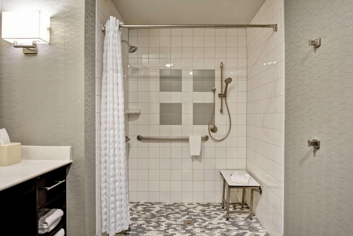 Homewood Suites TechRidge Parmer @ I-35 - image 5