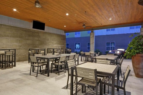 Homewood Suites TechRidge Parmer @ I-35 - image 8