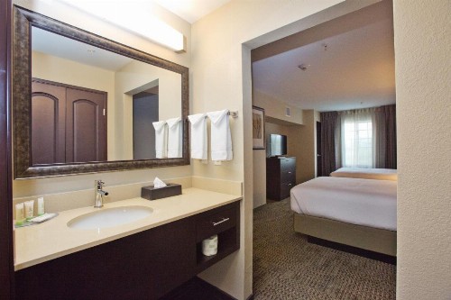 Staybridge Suites Austin South Interstate Hwy 35 an IHG Hotel - image 17