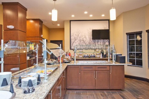 Staybridge Suites Austin South Interstate Hwy 35 an IHG Hotel - image 28