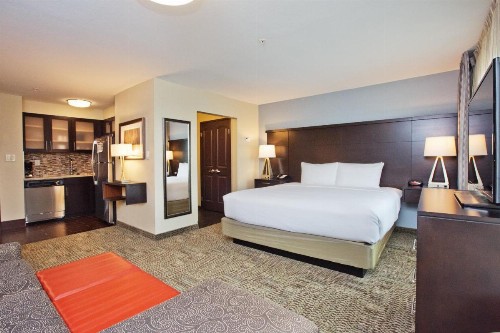 Staybridge Suites Austin South Interstate Hwy 35 an IHG Hotel - image 4