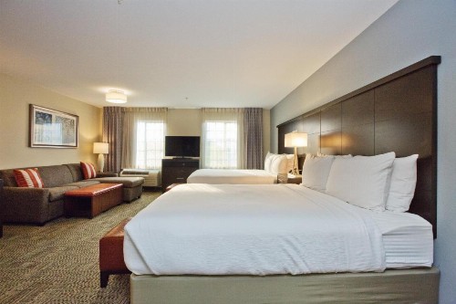 Staybridge Suites Austin South Interstate Hwy 35 an IHG Hotel - image 7