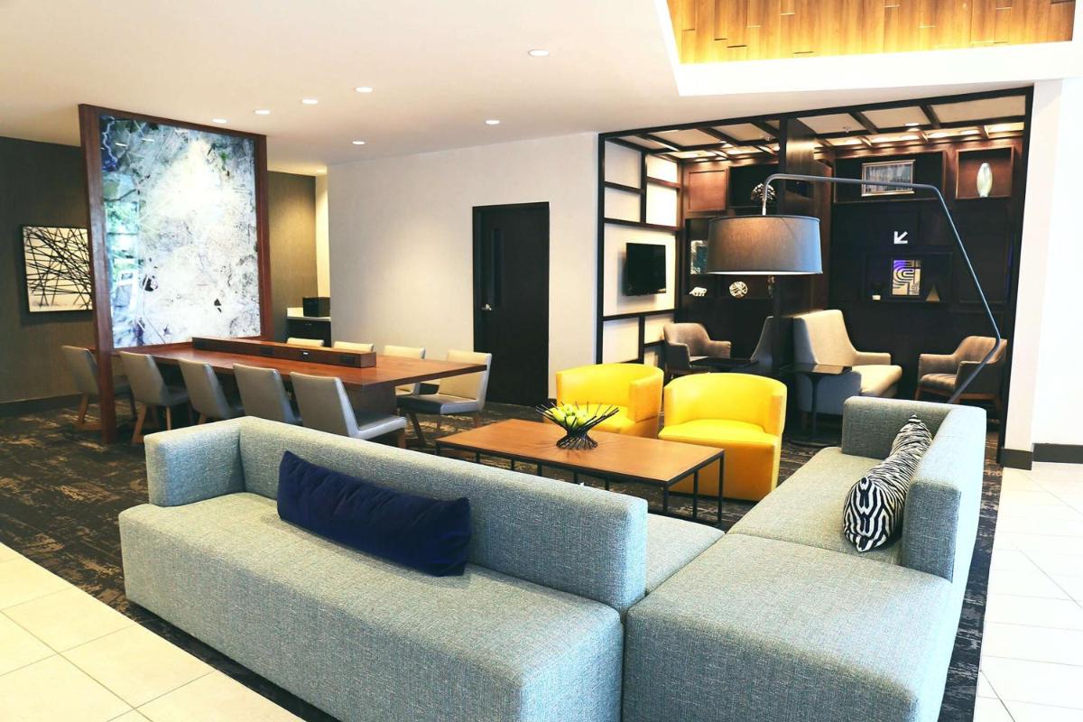 Hyatt Place Austin Airport - image 6