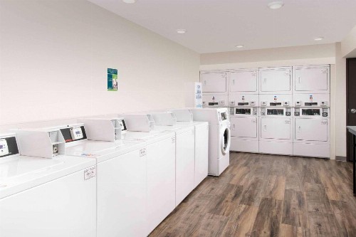 WoodSpring Suites Austin South Central I-35 - image 16