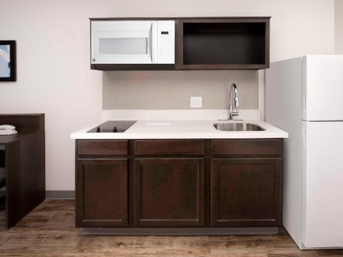 WoodSpring Suites Austin South Central I-35 - image 17