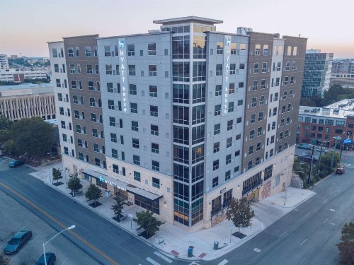 Hyatt House Austin/Downtown - image 16
