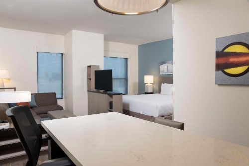 Hyatt House Austin/Downtown - image 4