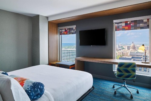 Aloft Austin Downtown - image 32
