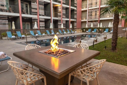 East Austin Hotel - image 1