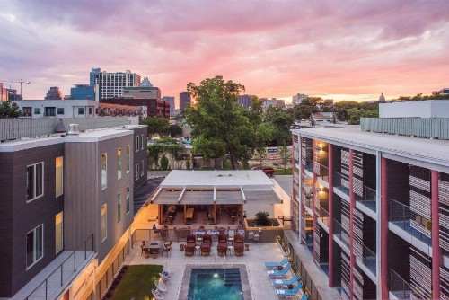 East Austin Hotel - image 6