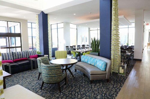 Hilton Garden Inn Austin Airport - image 7