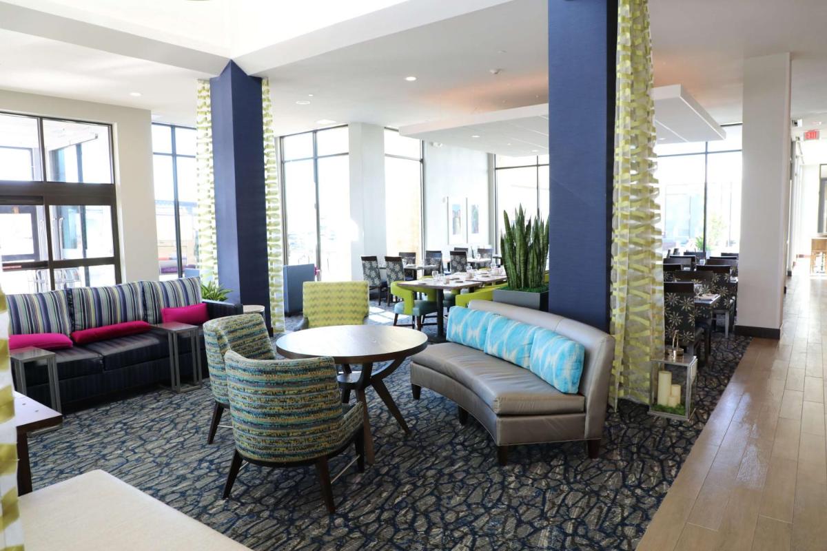 Hilton Garden Inn Austin Airport - image 7