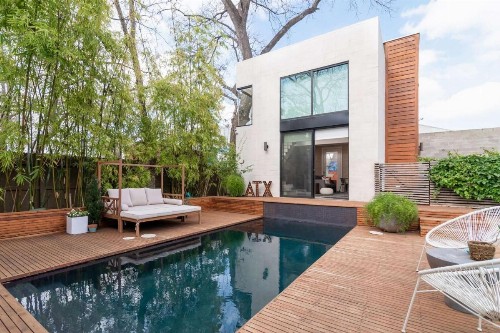 Contemporary Home In Downtown Austin - image 3