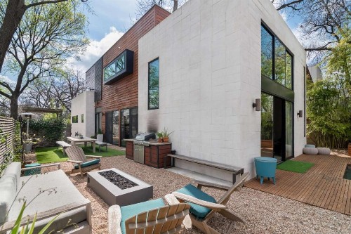 Contemporary Home In Downtown Austin - image 8