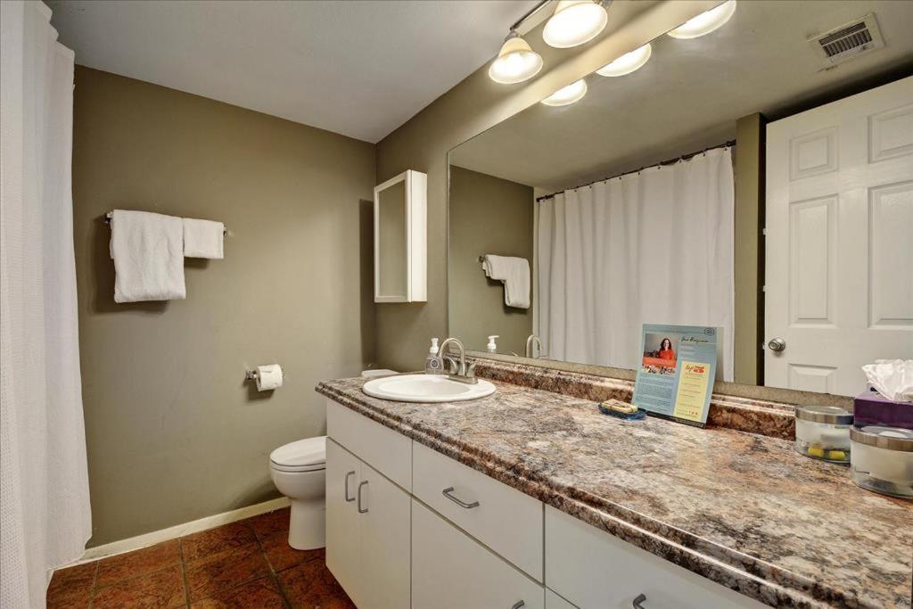 Littlefield Lofts #505 - image 3