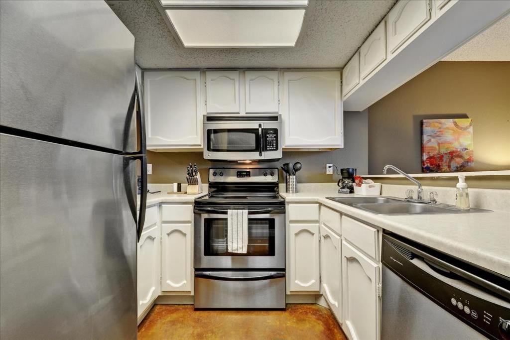 Littlefield Lofts #506 - image 4