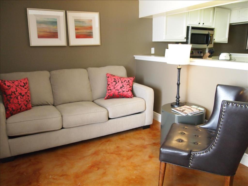 Littlefield Lofts #507 - image 4