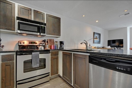 Littlefield Lofts #702 - image 5