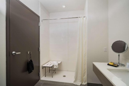Best Western Plus Executive Residency Austin - image 16
