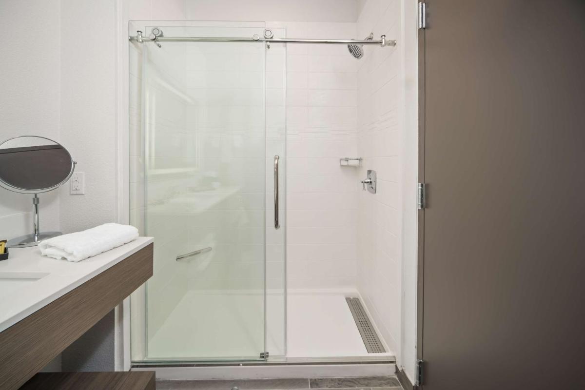 Best Western Plus Executive Residency Austin - image 2