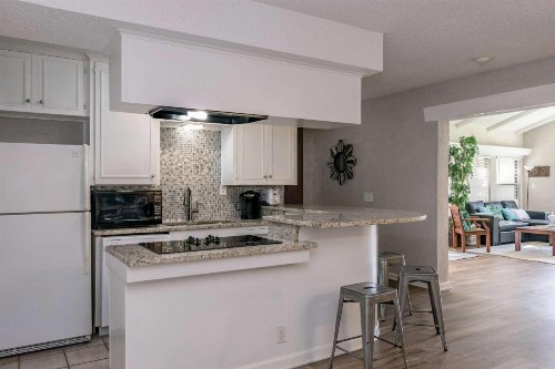 Comanche Trail Guest House - image 22