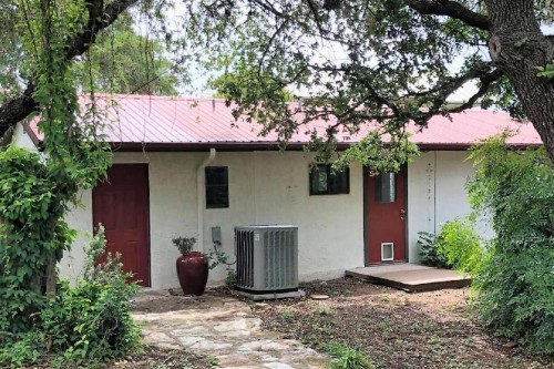 Comanche Trail Guest House - image 40
