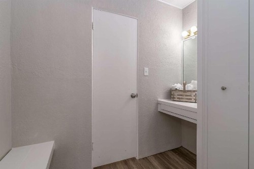 Comanche Trail Guest House - image 8