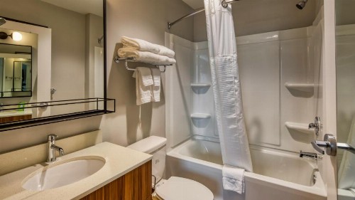 Uptown Suites Extended Stay Austin TX- Round Rock - image 2