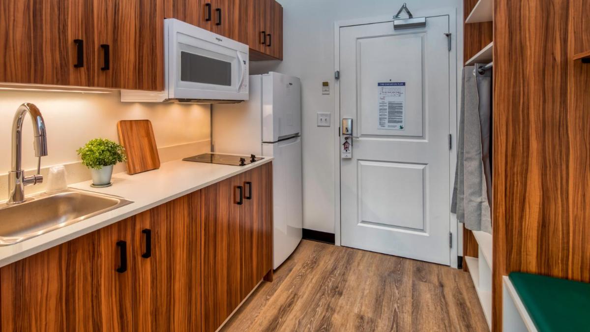 Uptown Suites Extended Stay Austin TX- Round Rock - image 6
