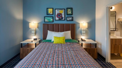 Uptown Suites Extended Stay Austin TX – North - image 1