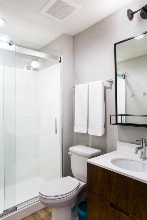 Uptown Suites Extended Stay Austin TX – North - image 8