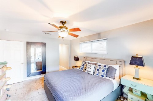 Waterfront Wonder - image 9