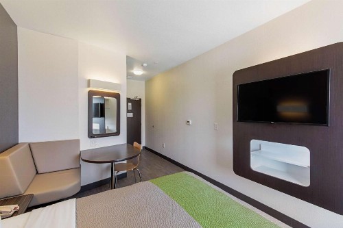 Motel 6 Austin Airport - image 7