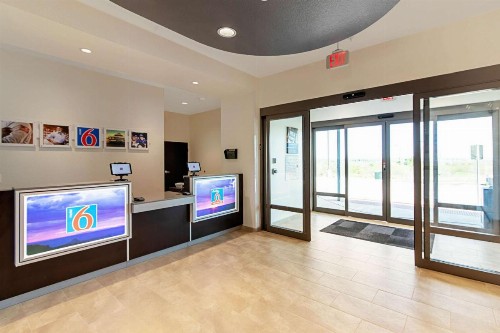 Studio 6 Austin Airport - image 18