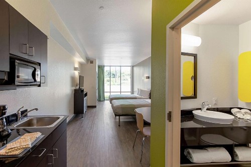 Studio 6 Austin Airport - image 24