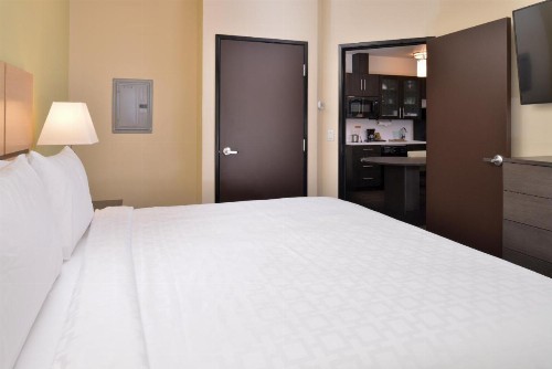 Candlewood Suites - Austin Airport an IHG Hotel - image 41