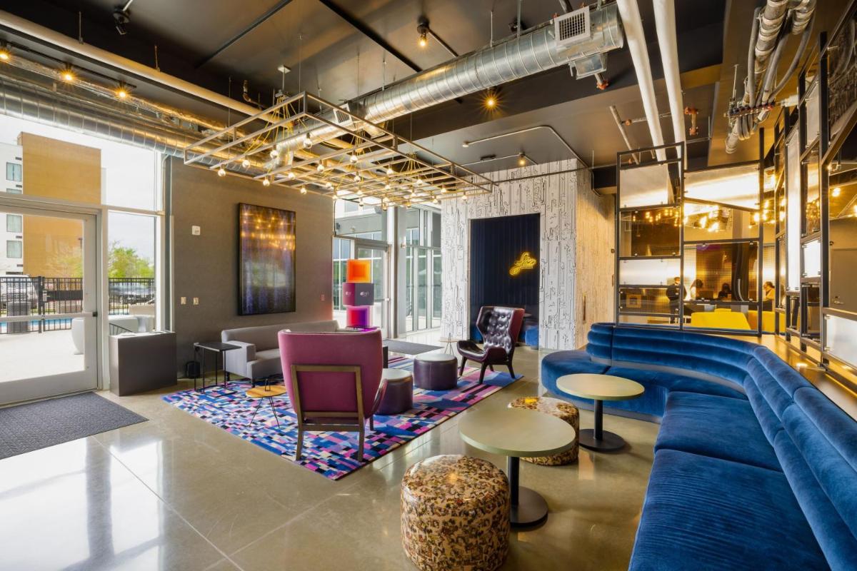Aloft Austin Airport - image 6