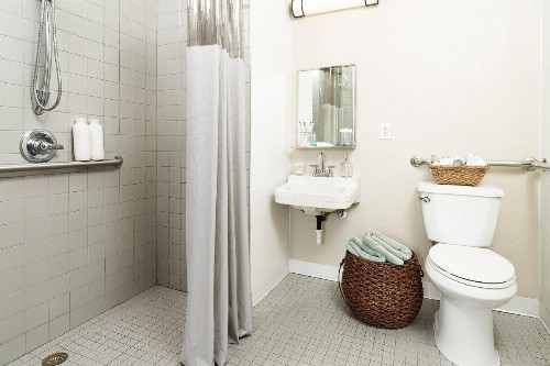 InTown Suites Extended Stay Austin TX - North Lamar - image 15