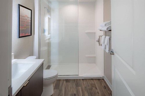 TownePlace Suites Austin South - image 15