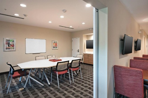 TownePlace Suites Austin South - image 26