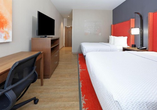 La Quinta Inn & Suites by Wyndham Lakeway - image 29