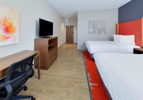 La Quinta Inn & Suites by Wyndham Lakeway - image 38